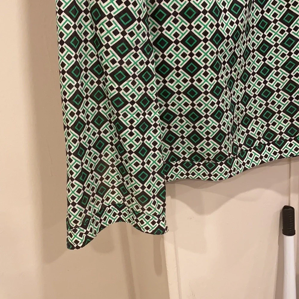 Tory Burch crop tunic logo print blouse side slit  size 6 GC - Picture 6 of 16